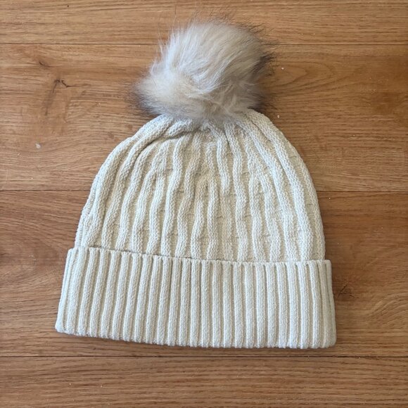 Lululemon Athletic Cable Knit Pom Beanie Hat Natural Ivory NWT One Size - Picture 1 of 7